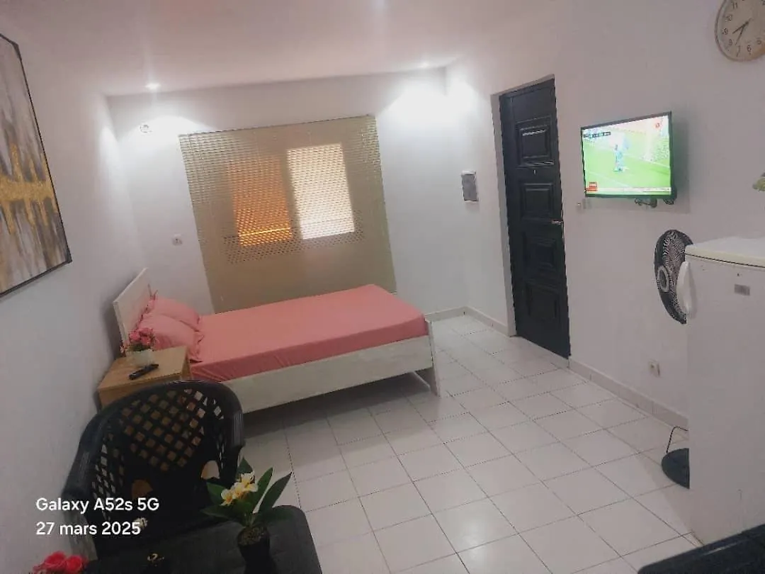 Mini-Studio Parfait Pour Sejour Avec Wifi Gratuite Dakar 0*,  Senegal