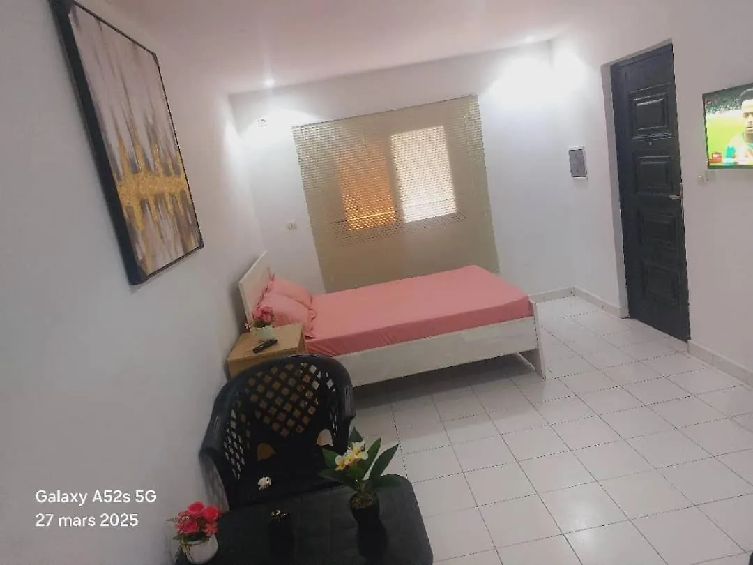 Mini-Studio Parfait Pour Sejour Avec Wifi Gratuite Dakar Apartment